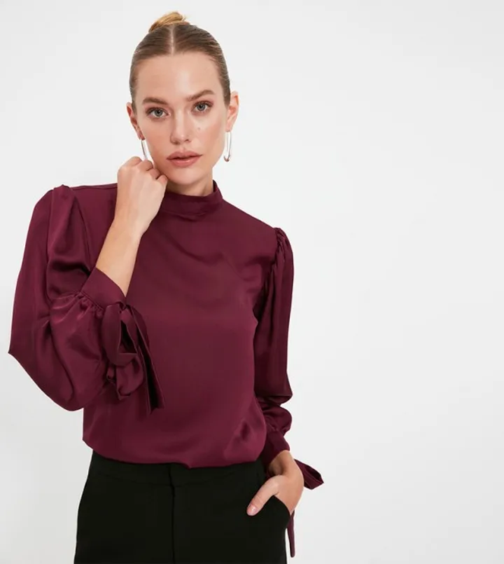 Solid Lantern Sleeve Top