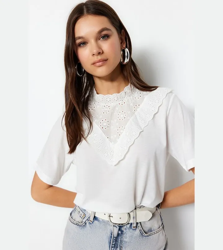 Broderie Yoke Short Sleeves Top