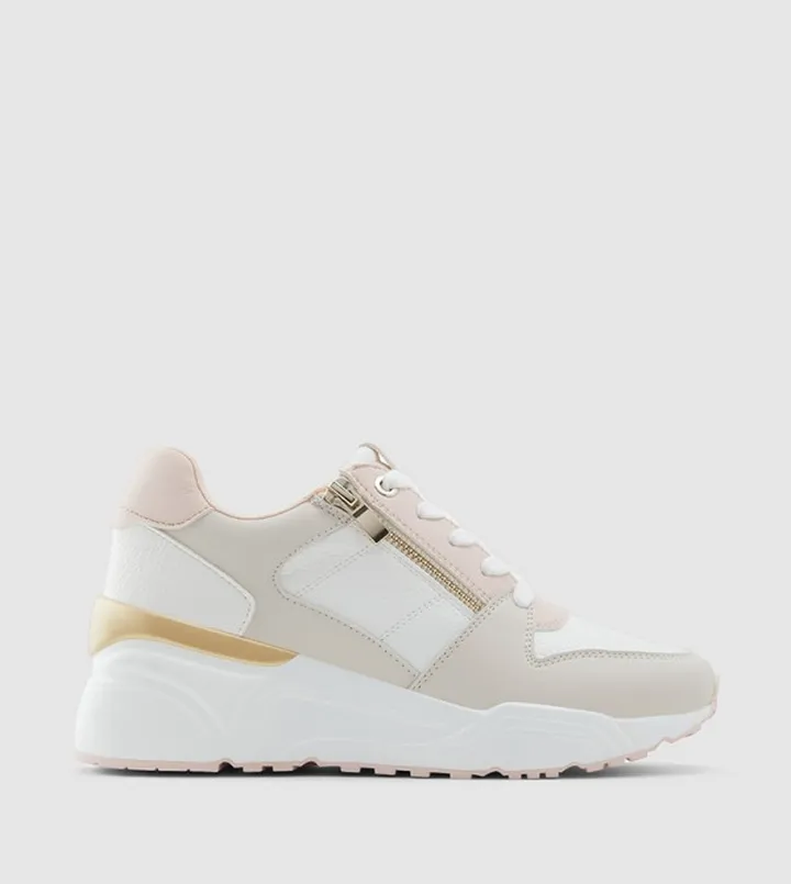Gigii Low Top Sneakers