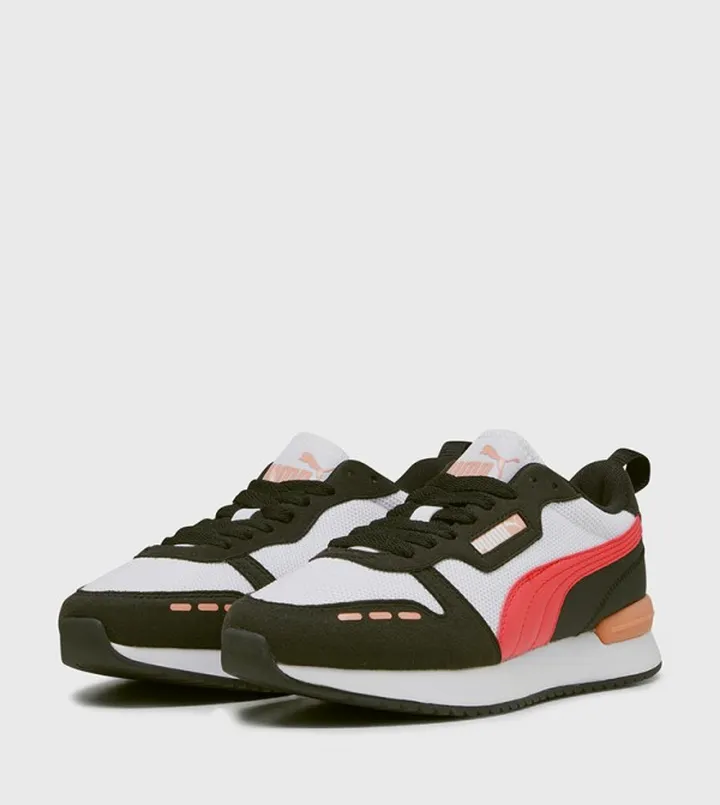 R78 Lace-Up Casual Shoes