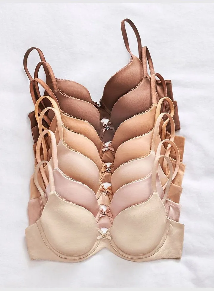 Lightly Lined Full-Coverage Bra
