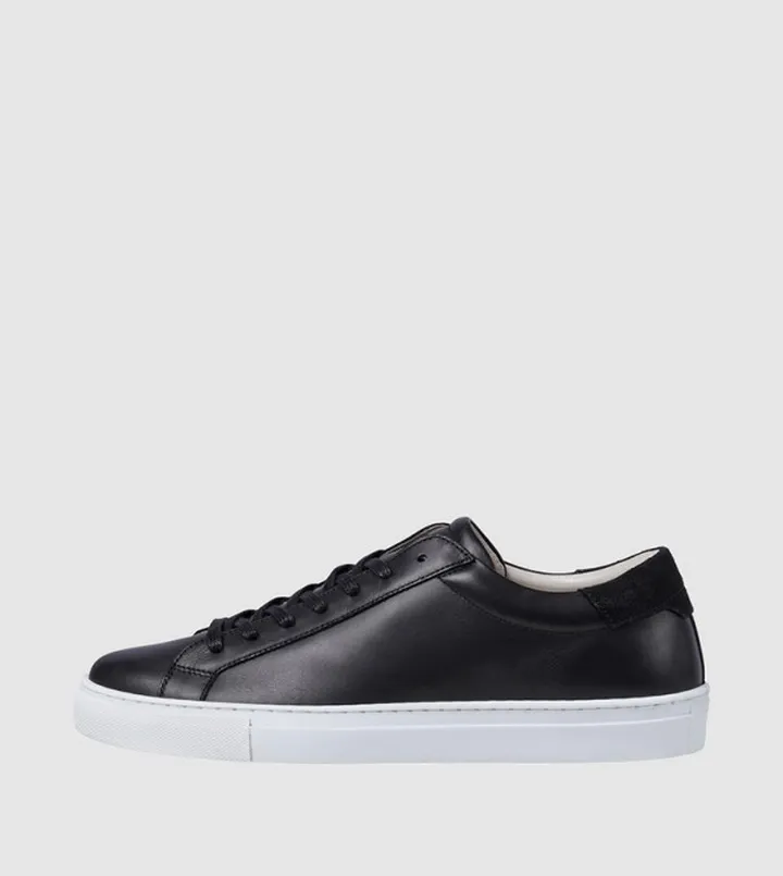 Casual Lace-up Sneaker