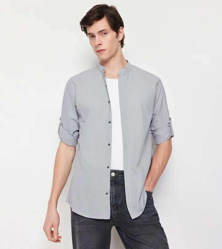 Solid Slim Fit Long Sleeves Shirt