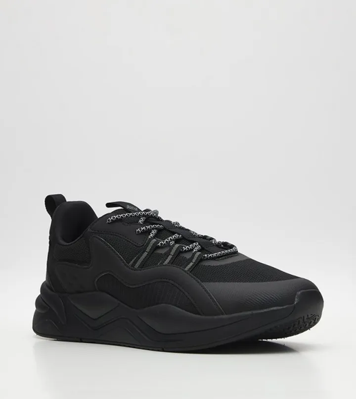 MORRO Lace-Up Sneakers