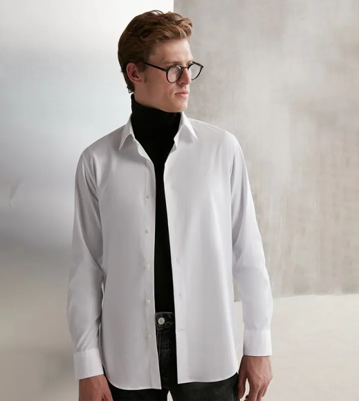Solid Long Sleeves Slim Fit Shirt