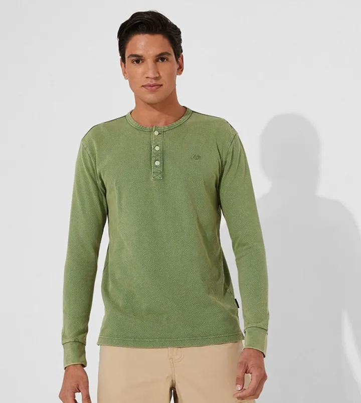 Aero Men Regular Fit Henley T-Shirt