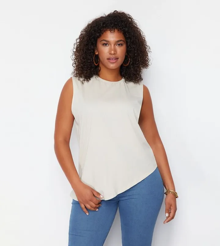 Sustainable Knitted Sleeveless Top