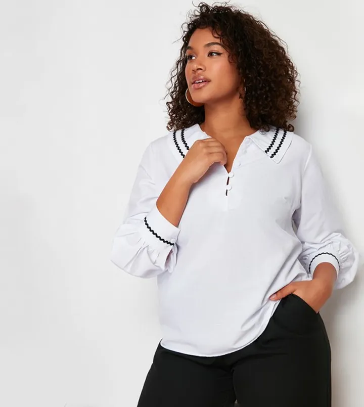 Embroidered Balloon Sleeves Top