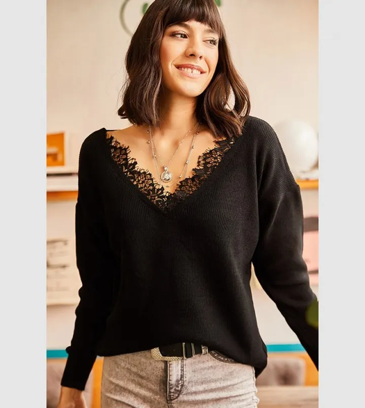Lace Detailed Knitwear Top