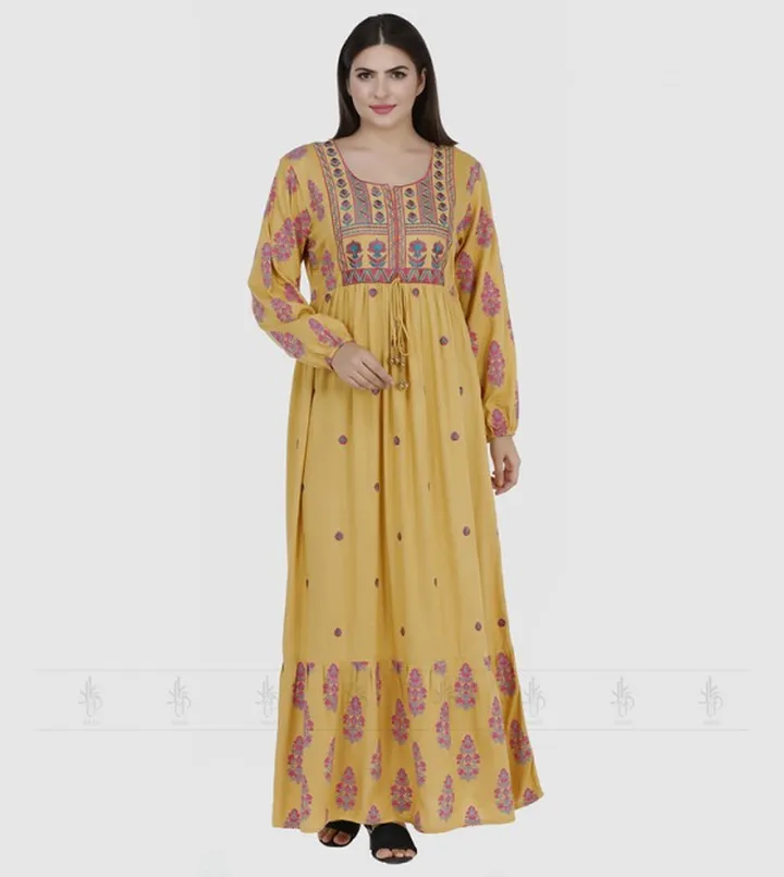 Embroidered Belted Jalabiya
