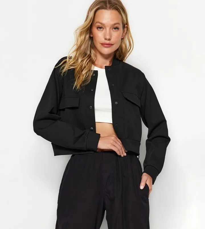 Pocket Detail Long Sleeves Crop Jacket