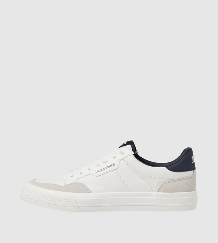 Casual Lace-up Sneaker