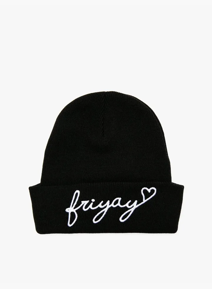 Slogan Detailed Beanie