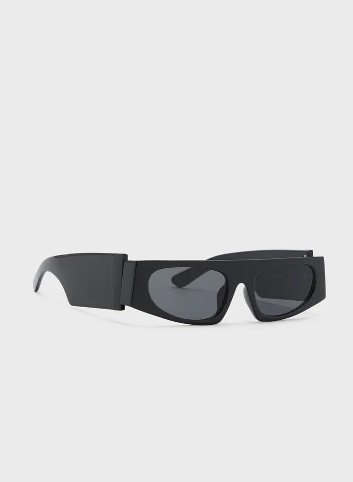 Sporty Racer Sunglasses