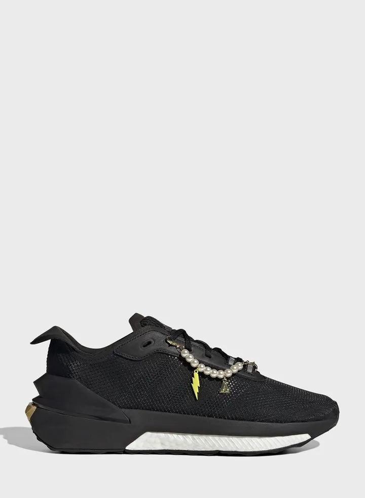 Avryn Shoes