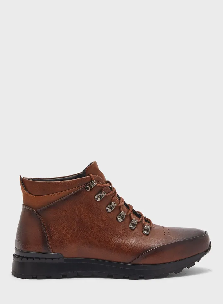 Casual Hike Detail Boots Brown