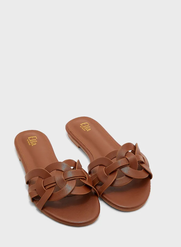 Woven Circle Detail Flat Sandal