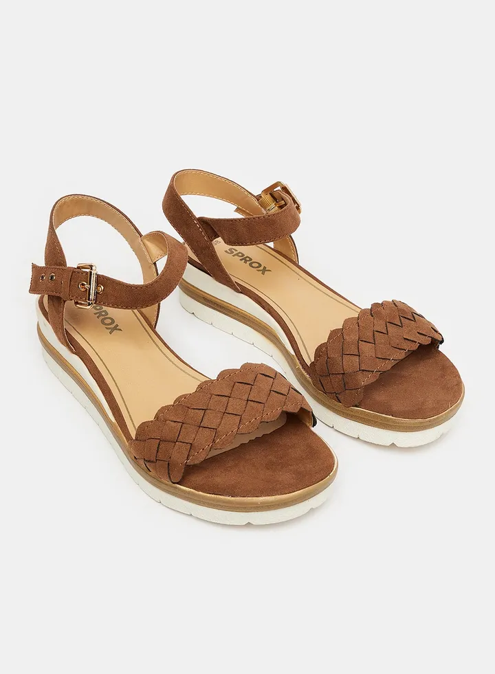 Causal Sandal