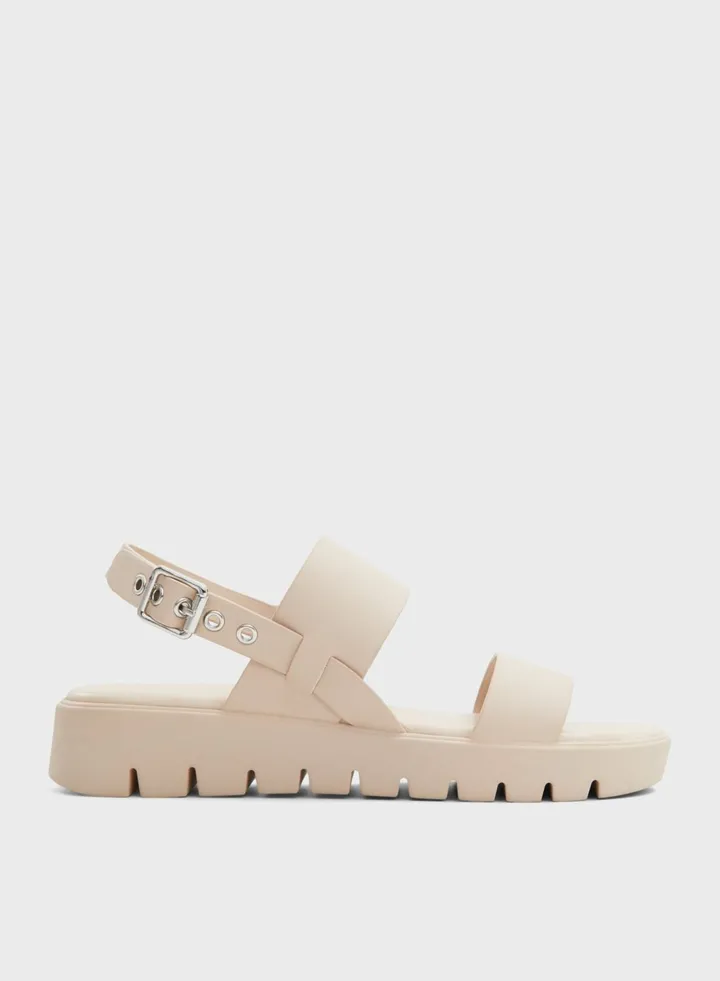 Nevra Flat Sandals