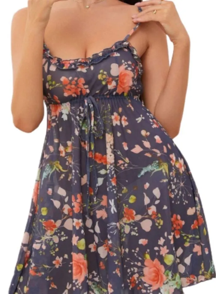 Women's short floral dress, without sleeves, open chest