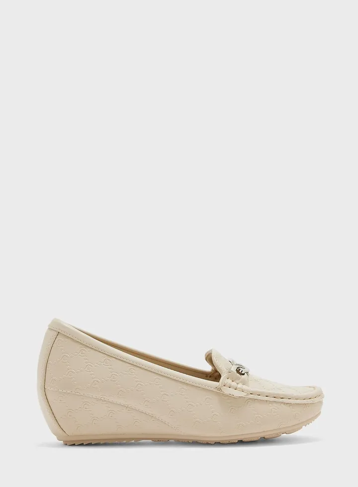 Round Shape Flat Moccasins