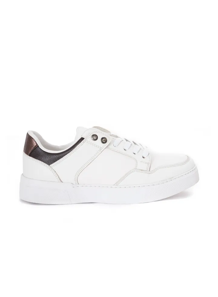 Low Top Sneaker