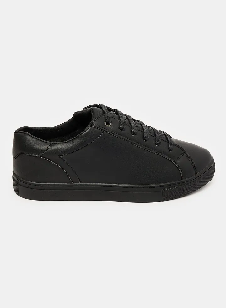 Low Top Sneakers