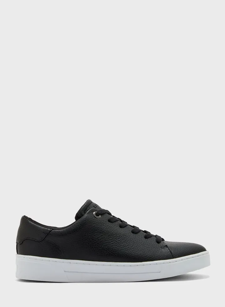 Kimmii Tumbled Sneakers