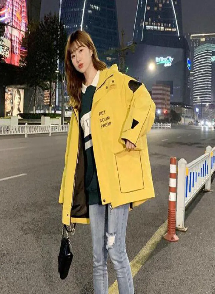 Streetwear Letters Prints Thin Windbreaker Casual Plus Size Loose Short Coat Harajuku Style Hooded Big Pocket Jacket