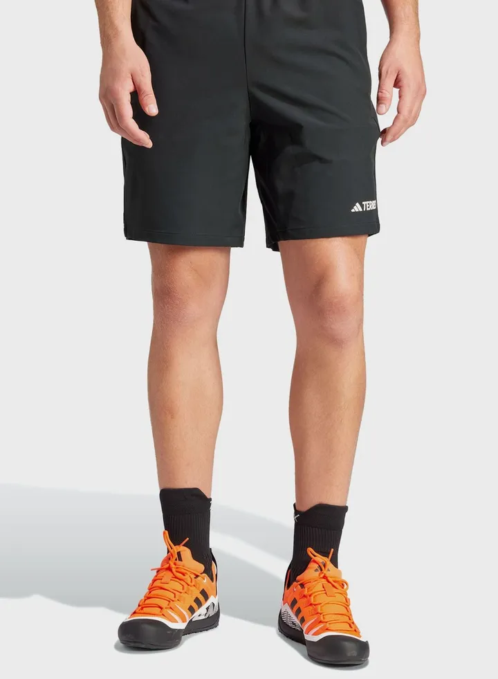 Xplore Light Shorts