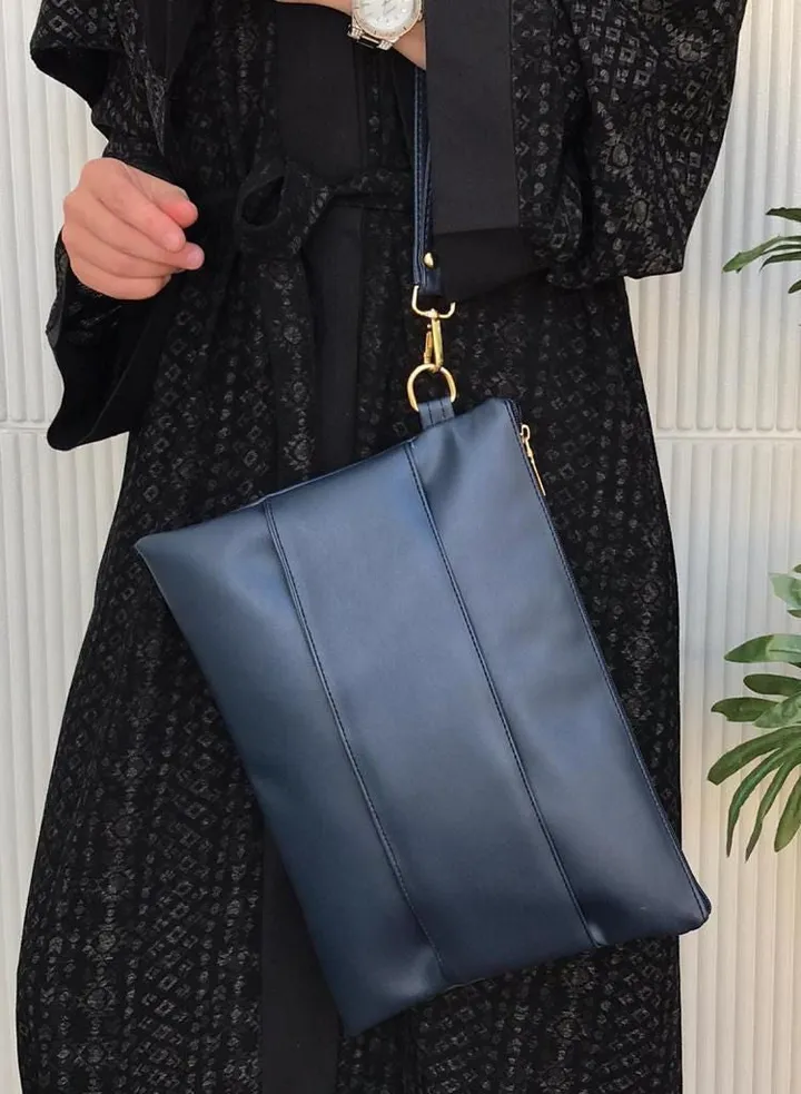 leather pouch bag