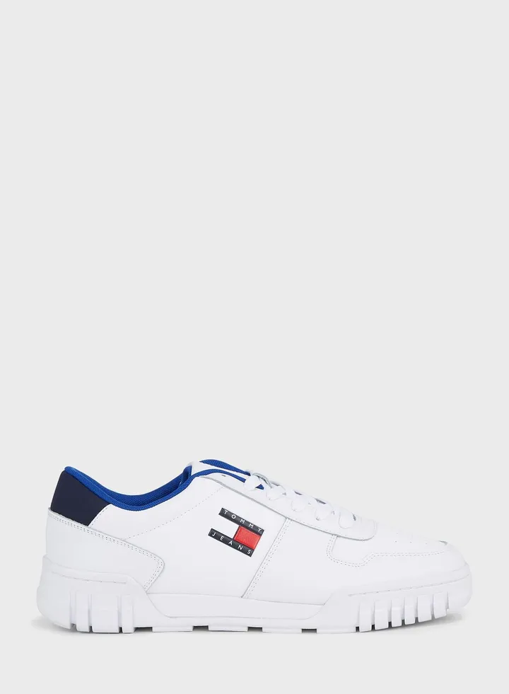 Retro Evolve Low Top Sneakers