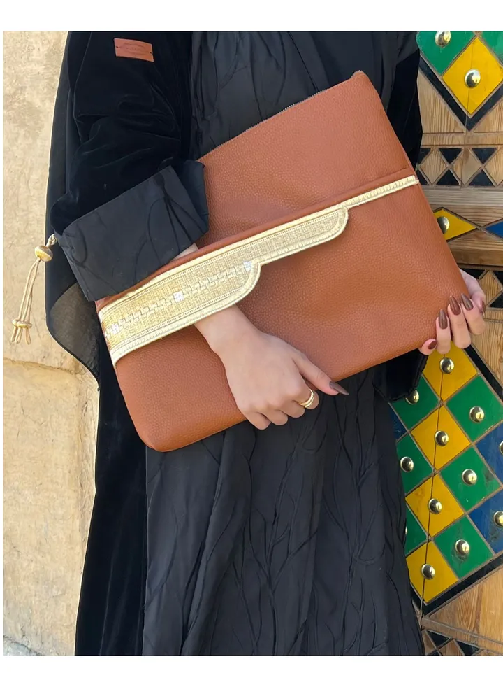 Pouch of the Bisht