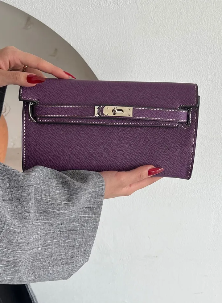 Handbag and shoulder