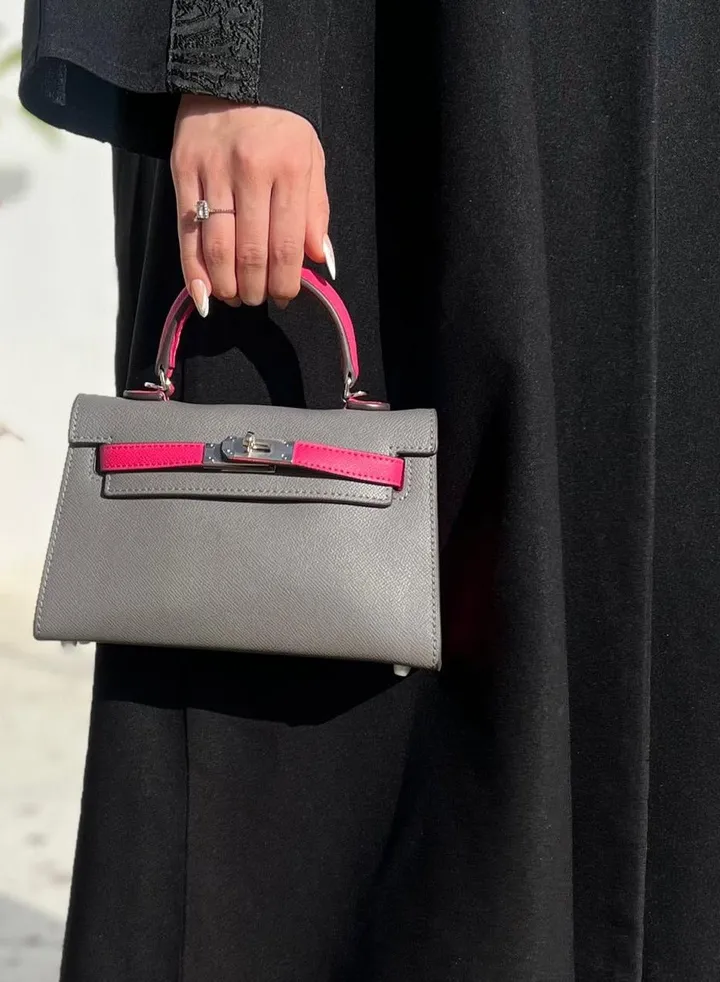 handbag 22