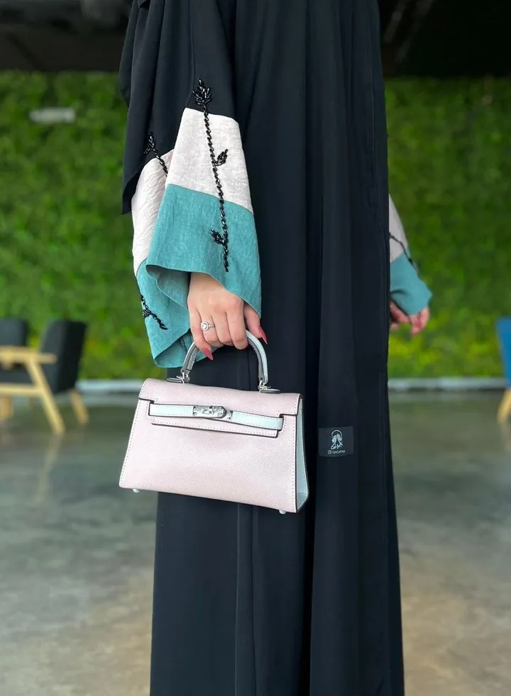 handbag 22