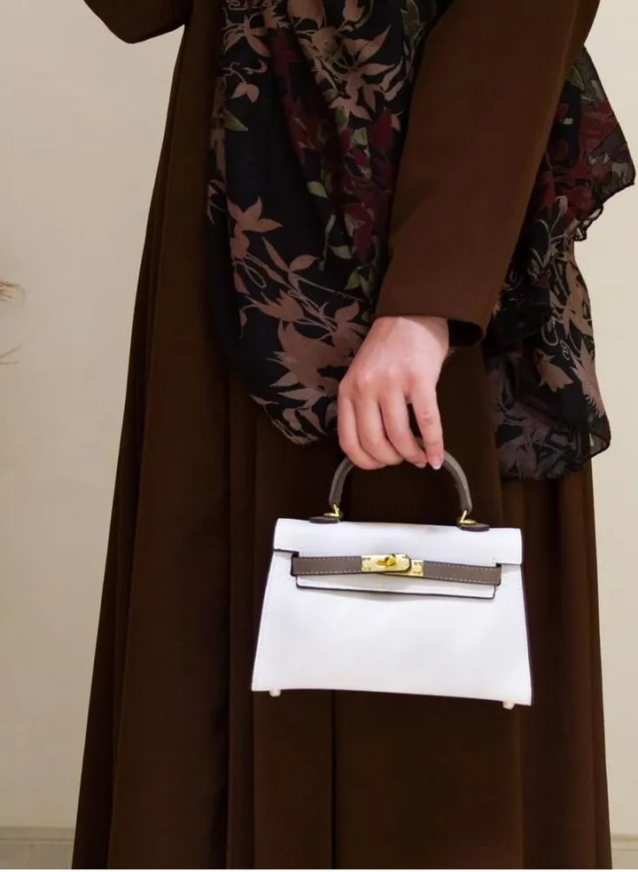 handbag 22