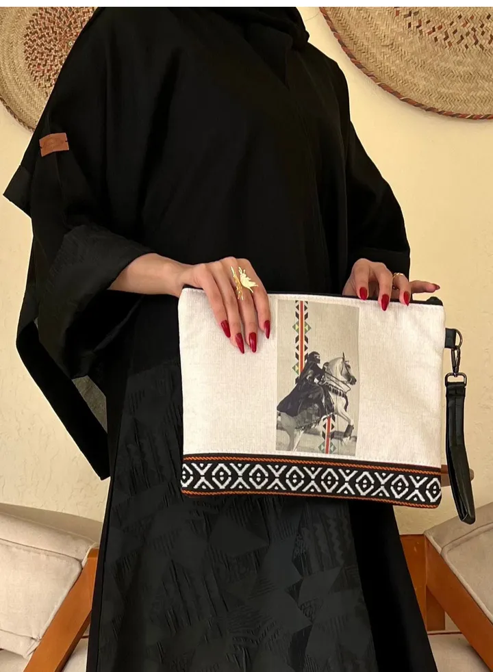pouch Sadu with picture of horse