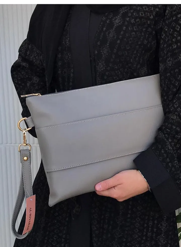 leather pouch bag