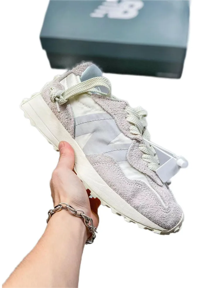 New Balance 327 casual sneakers