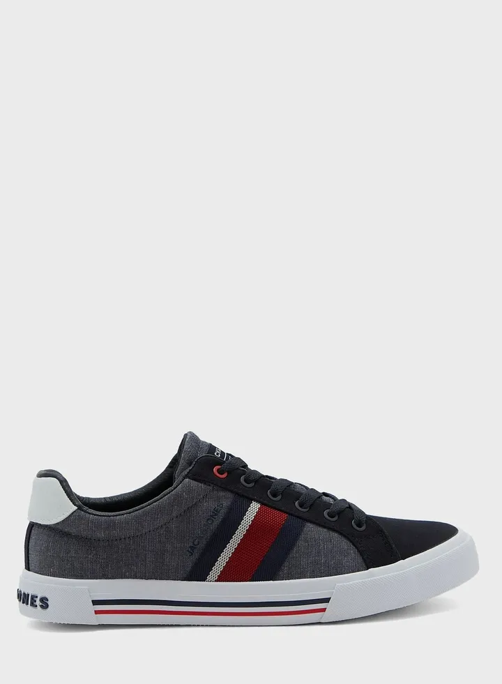 Casual Low Top Sneakers