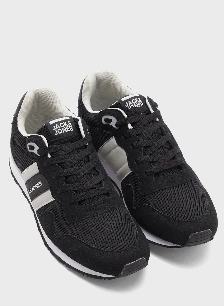 Men's Stellar Low Top Sneakers Black/White