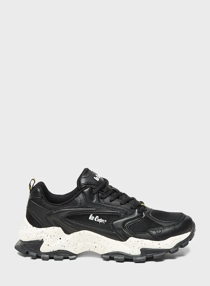 Casual Low-Top Sneakers