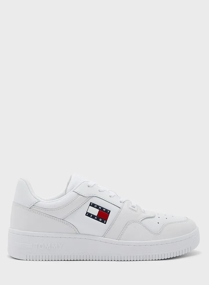 Retro Evolve Low Top Sneakers