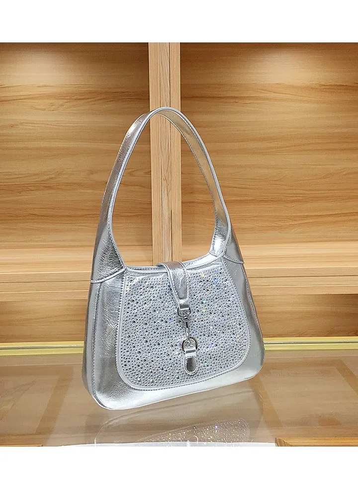 Minimalist And Fashionable Dinner Bag