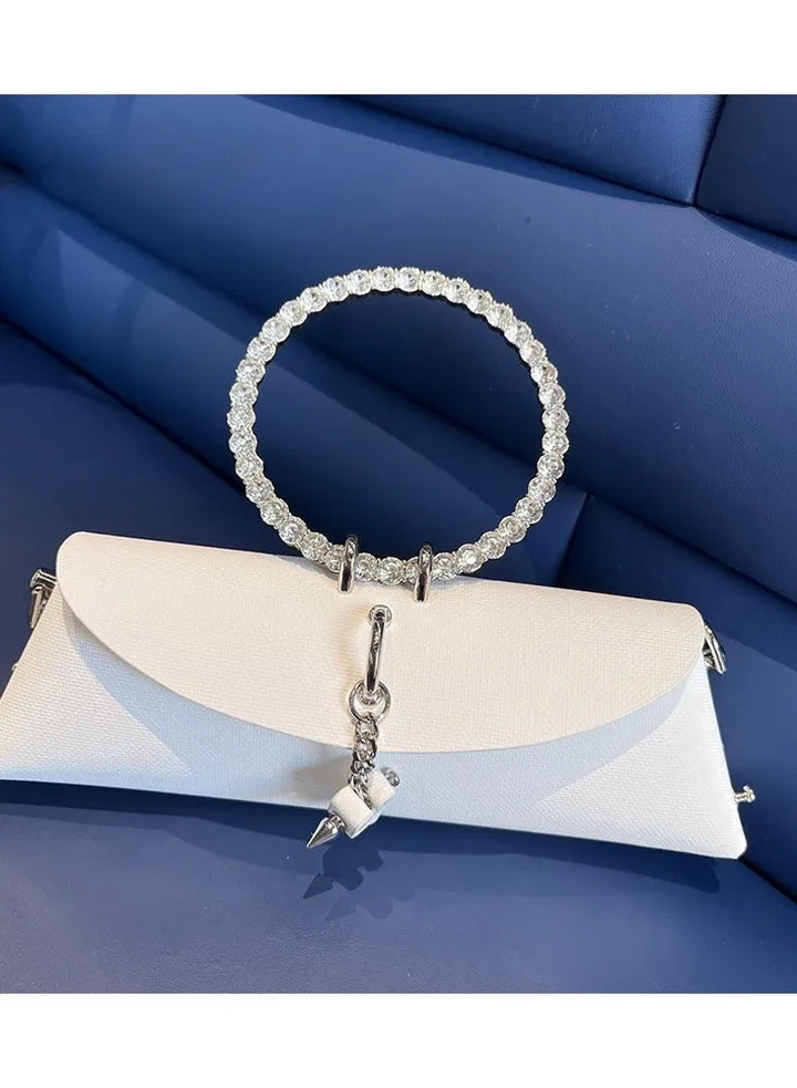 Minimalist And Fashionable Dinner Bag