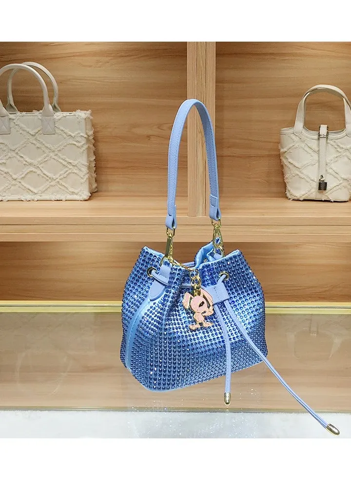 Minimalist And Fashionable Dinner Bag