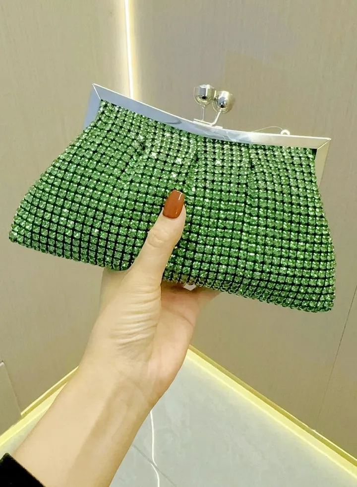 Minimalist And Fashionable Dinner Bag