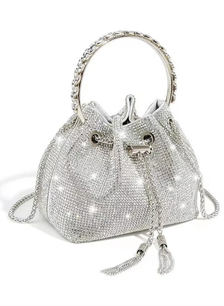 Minimalist And Fashionable Dinner Bag