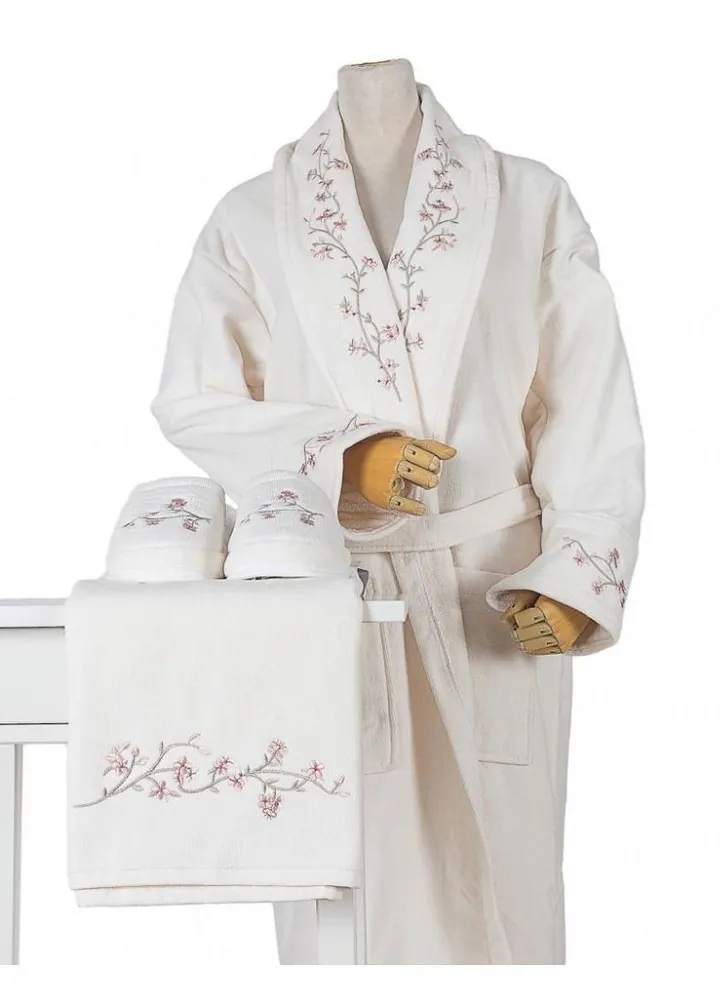 Bath Robe Lstanbul person